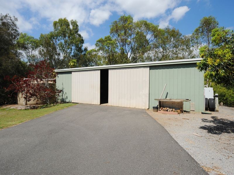 22 Handley Drive, Boyne Island QLD 4680