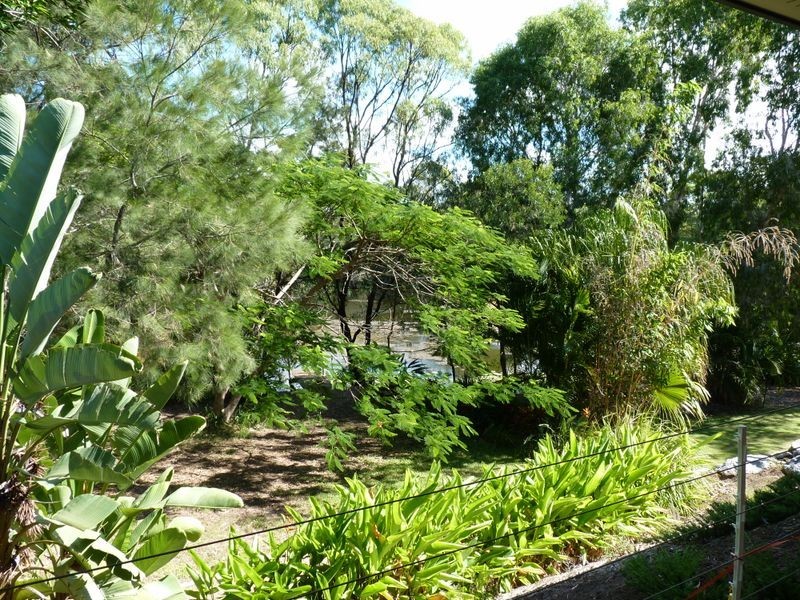 22 Handley Drive, Boyne Island QLD 4680
