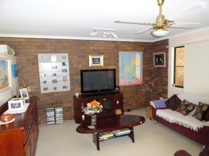 1/44 Sayre Crescent, Boyne Island QLD 4680