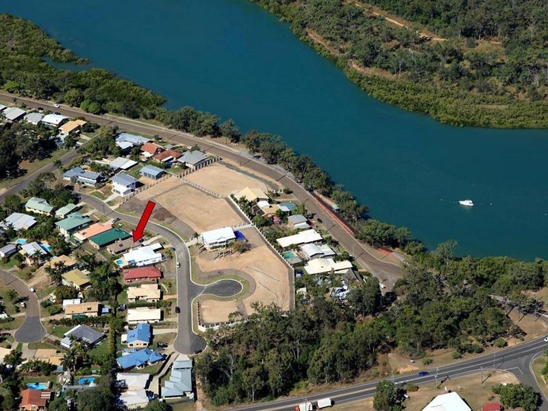 10 Richard Street, Boyne Island QLD 4680
