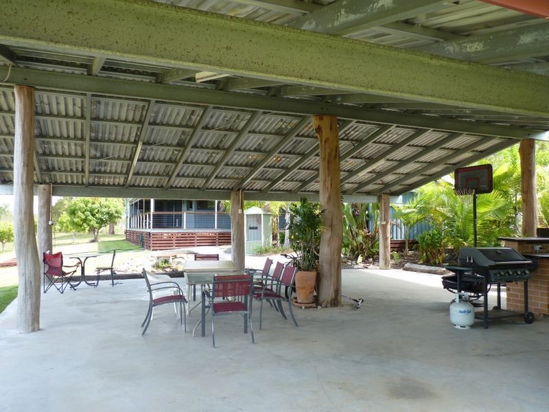 177 Daisy Dell Road, Bororen QLD 4678