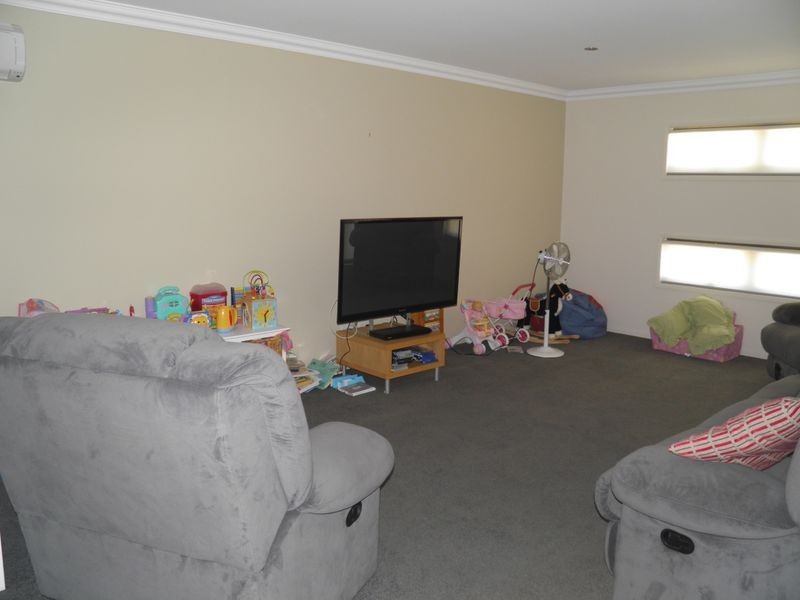 18 Melanie Court, Boyne Island QLD 4680