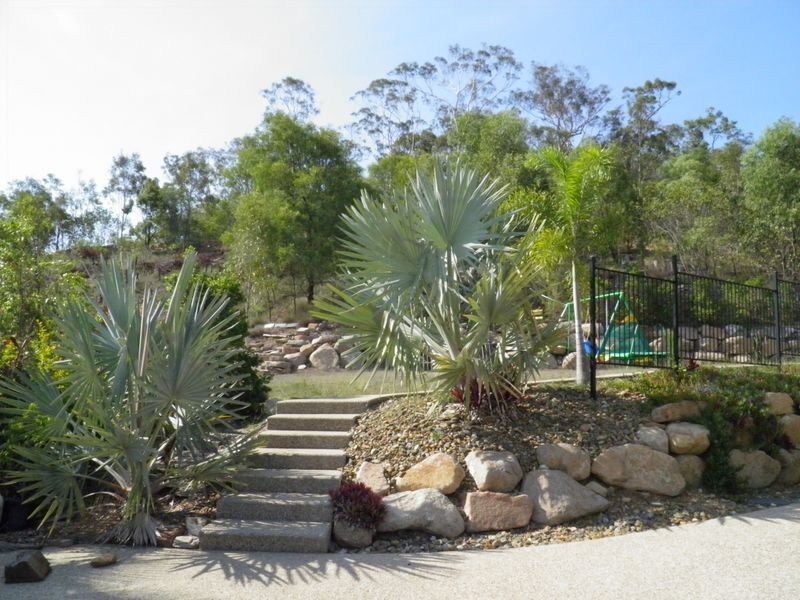 18 Melanie Court, Boyne Island QLD 4680