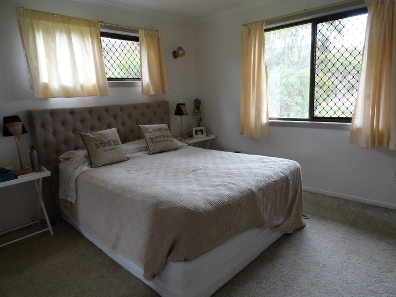 33 Centenary Drive, Boyne Island QLD 4680
