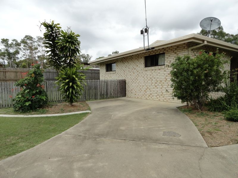 33 Centenary Drive, Boyne Island QLD 4680