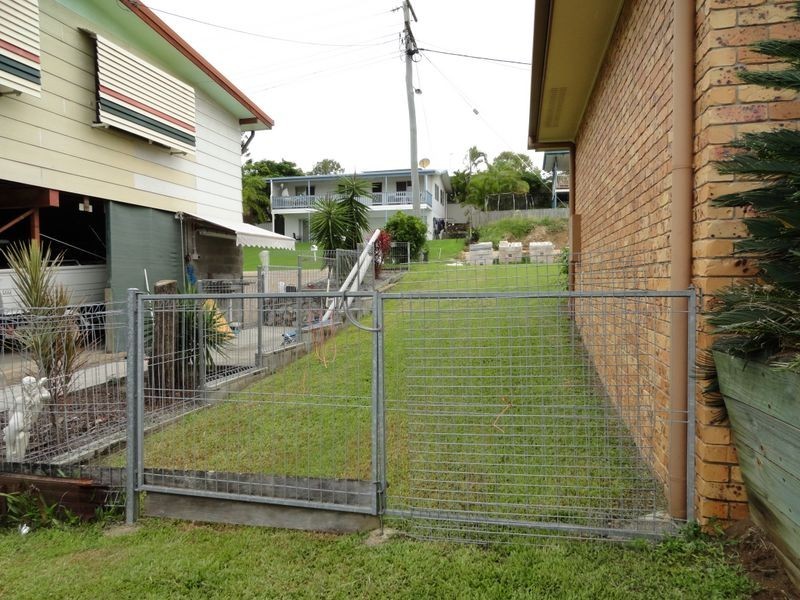 28 Crest Avenue, Boyne Island QLD 4680