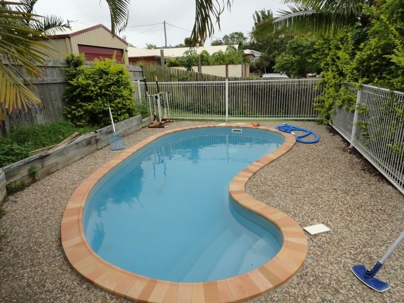 28 Crest Avenue, Boyne Island QLD 4680