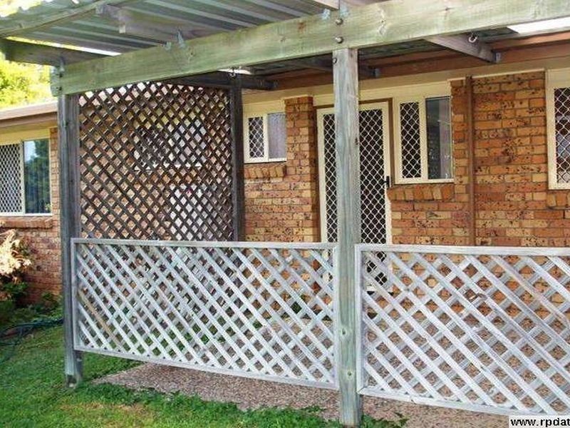 28 Crest Avenue, Boyne Island QLD 4680