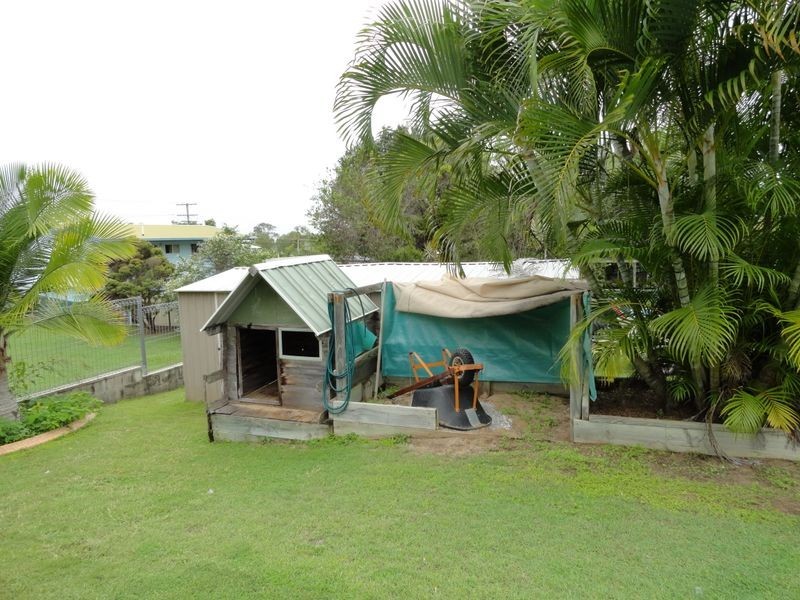 28 Crest Avenue, Boyne Island QLD 4680