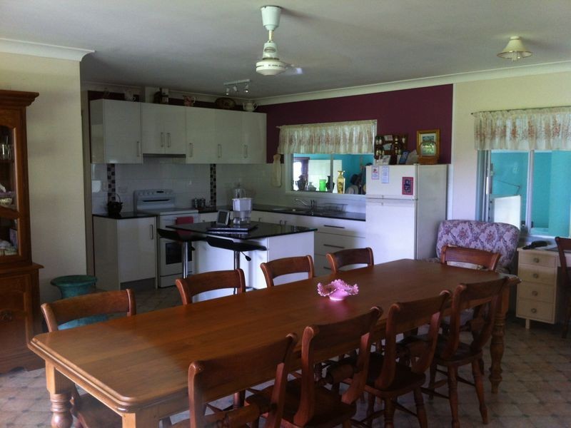 42 Christiansen Road, Raglan QLD 4697