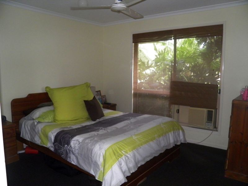 37 Curtis Avenue, Boyne Island QLD 4680