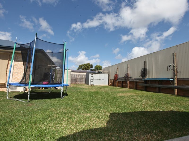 50 Bauhinia Street, Boyne Island QLD 4680