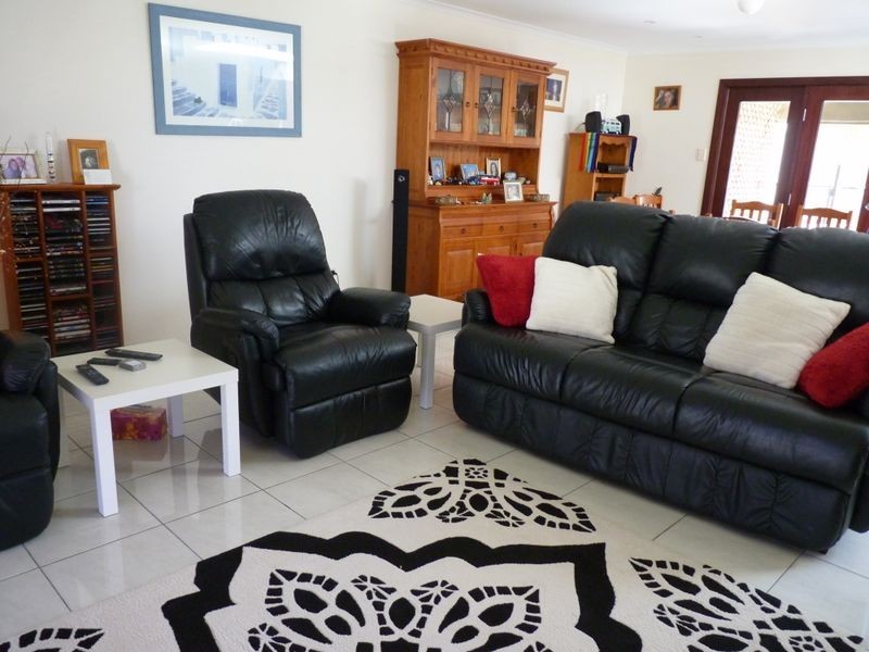 14 Booth Avenue, Tannum Sands QLD 4680