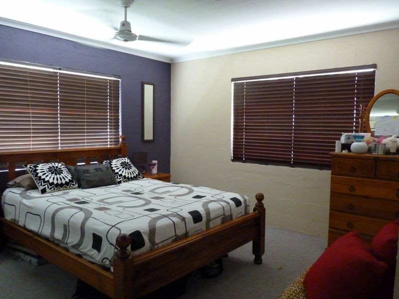 3 Pittsbay Crescent, Boyne Island QLD 4680