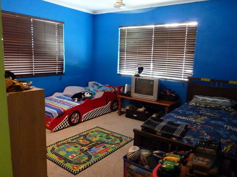 3 Pittsbay Crescent, Boyne Island QLD 4680