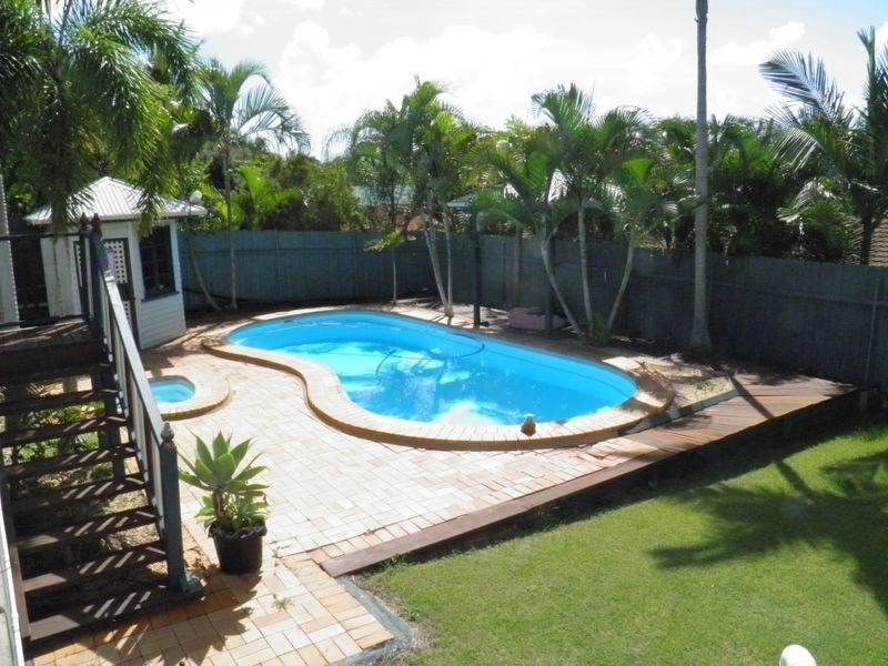 13 Winnecke Road, Tannum Sands QLD 4680