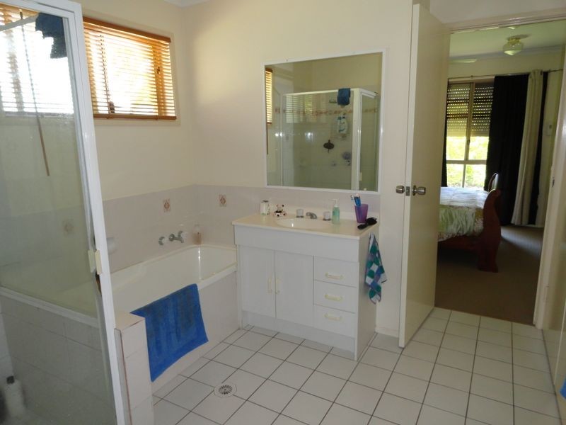23 Davina Street, Boyne Island QLD 4680