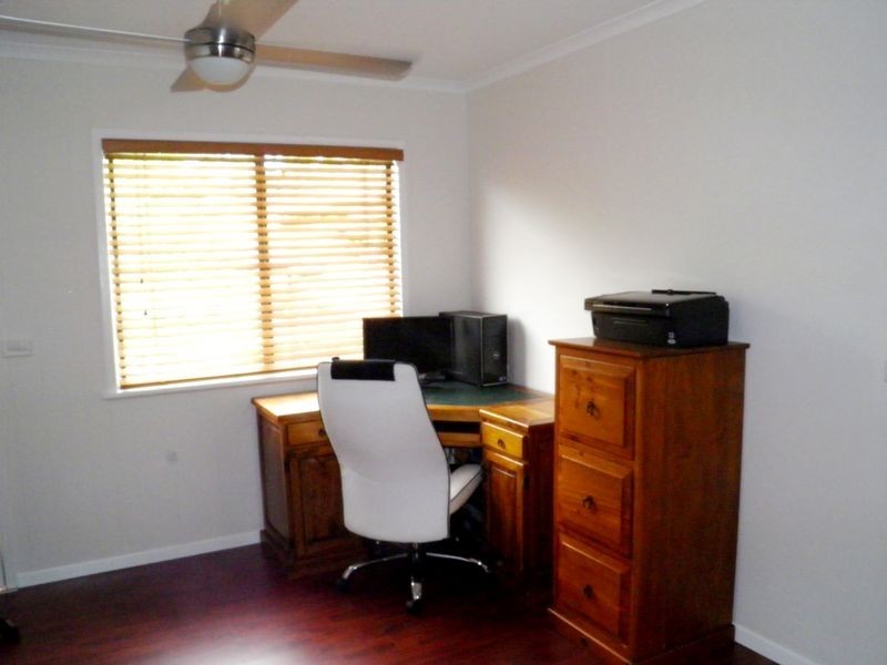 5 Sayre Crescent, Boyne Island QLD 4680