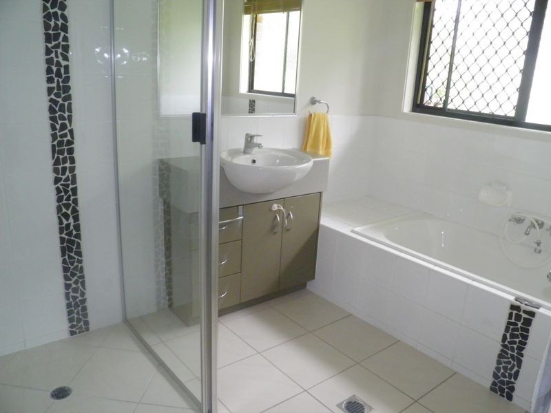 27 Ronald Crescent, Benaraby QLD 4680