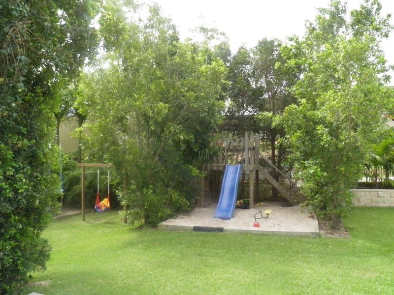 27 Ronald Crescent, Benaraby QLD 4680