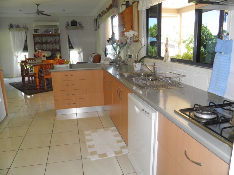 4 Schooner Drive, Tannum Sands QLD 4680