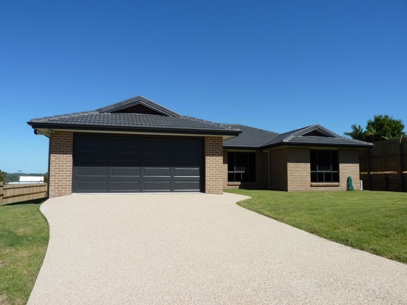 37 Pryde Street, Tannum Sands QLD 4680