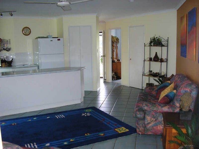 6 Wattora Close, Boyne Island QLD 4680