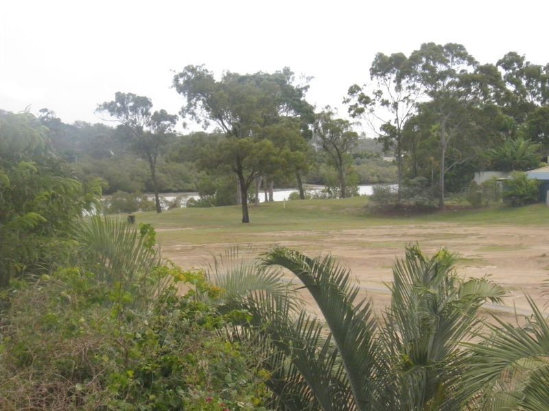 12 Riverside Drive, Tannum Sands QLD 4680