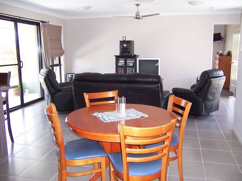 5 Jeana Close, Boyne Island QLD 4680