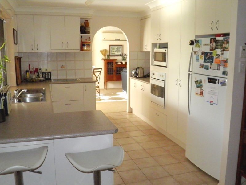 8 Geoffrey Thomas Drive, Tannum Sands QLD 4680
