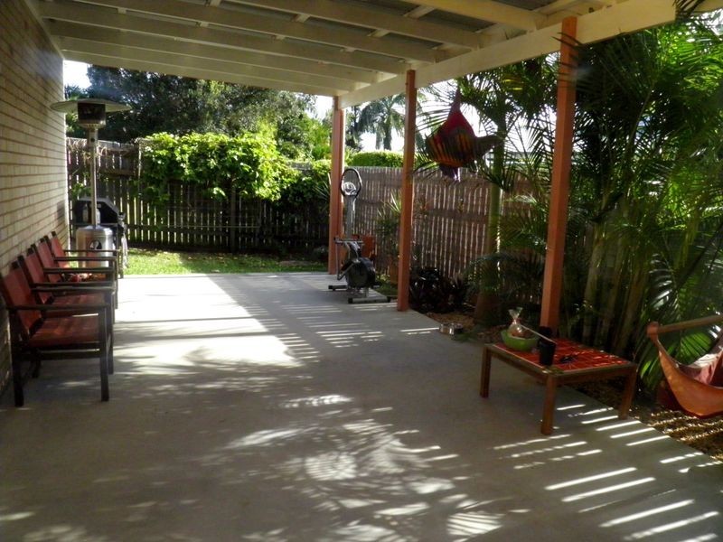 8 Geoffrey Thomas Drive, Tannum Sands QLD 4680