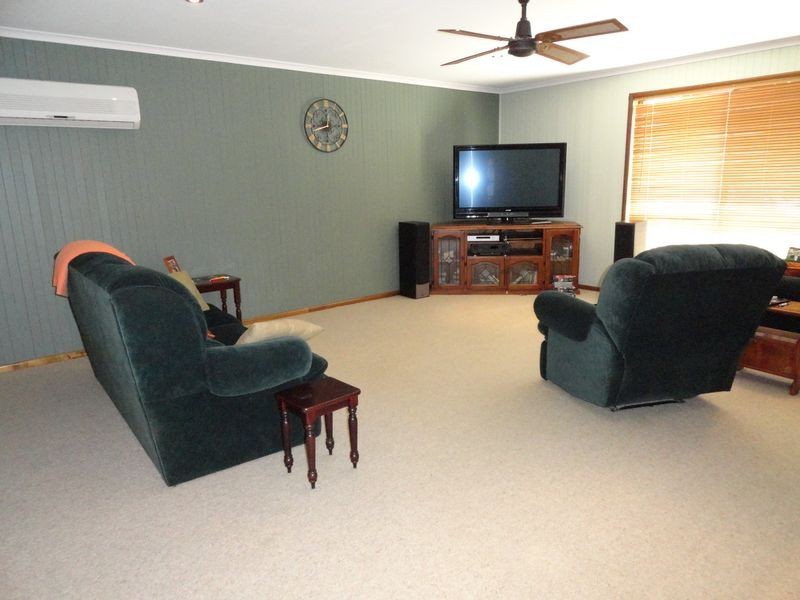 17 Helen Crescent, Wurdong Heights QLD 4680