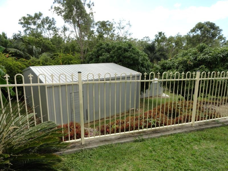 17 Helen Crescent, Wurdong Heights QLD 4680