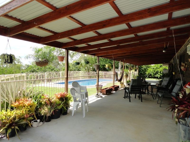 17 Helen Crescent, Wurdong Heights QLD 4680