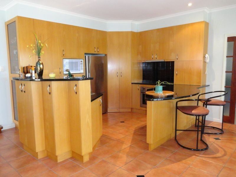 15 Tarcoola Drive, Boyne Island QLD 4680