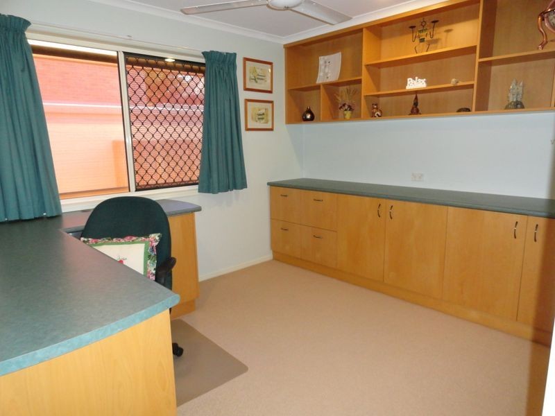 15 Tarcoola Drive, Boyne Island QLD 4680