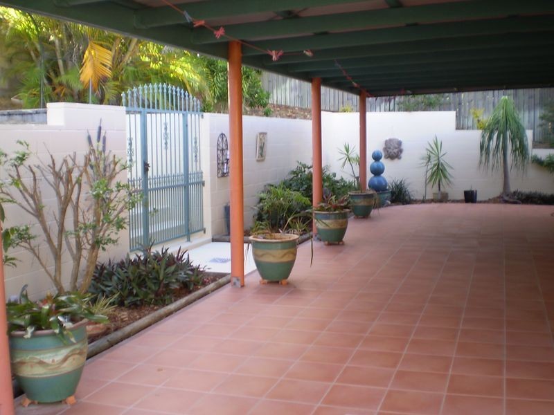 15 Tarcoola Drive, Boyne Island QLD 4680