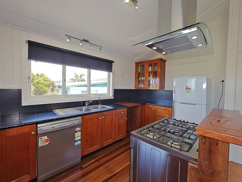 90 Malpas Street, Boyne Island QLD 4680