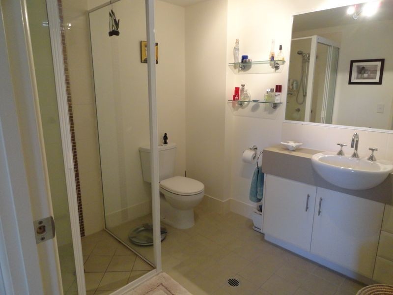 5/8A Wyndham Avenue, Boyne Island QLD 4680