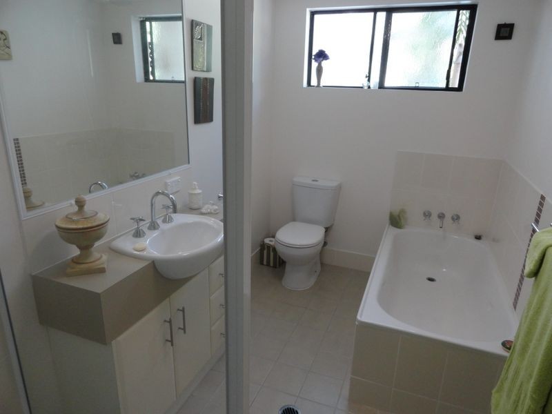 5/8A Wyndham Avenue, Boyne Island QLD 4680