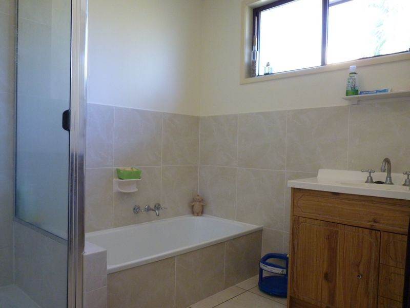 54 Hampton Drive, Tannum Sands QLD 4680