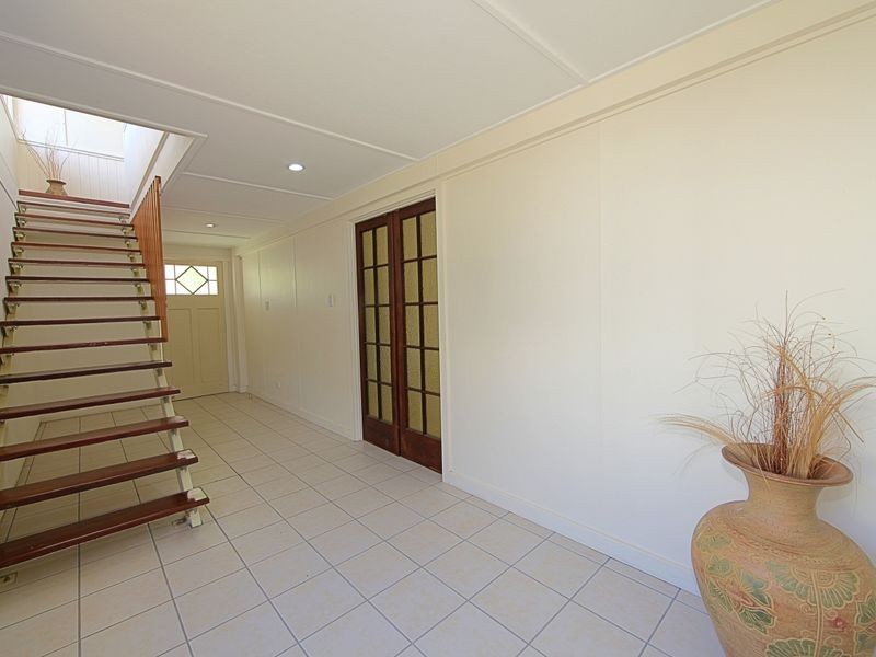 90 Malpas Street, Boyne Island QLD 4680