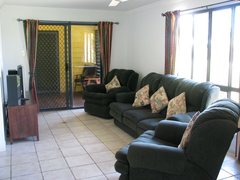 9 Curtis Avenue, Boyne Island QLD 4680