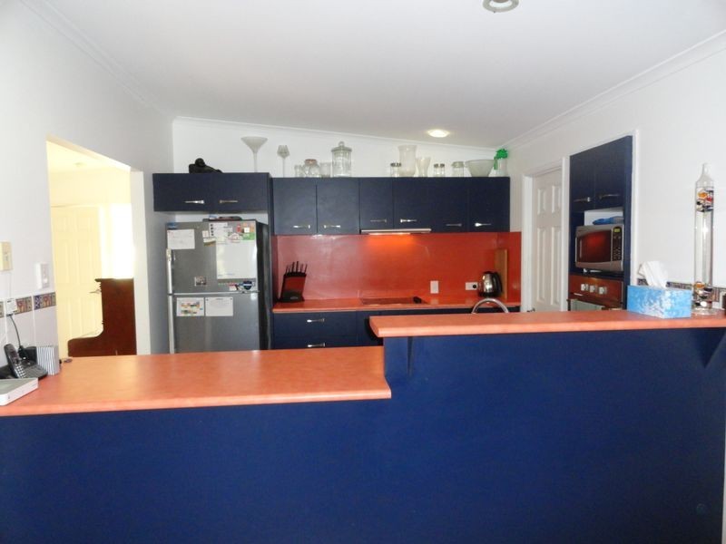 24 Marina Avenue, Boyne Island QLD 4680