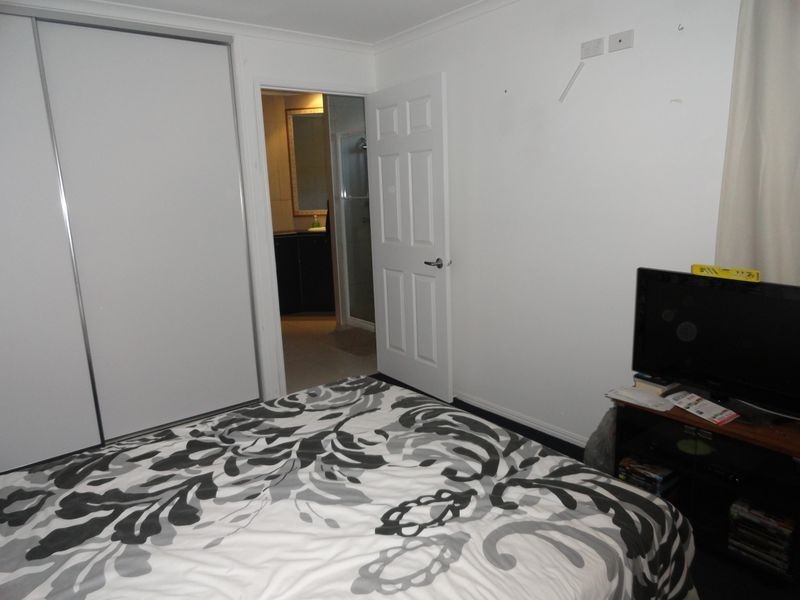 24 Marina Avenue, Boyne Island QLD 4680