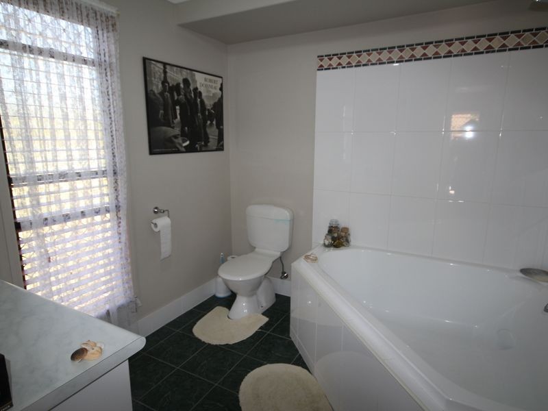44 Ronald Crescent, Benaraby QLD 4680