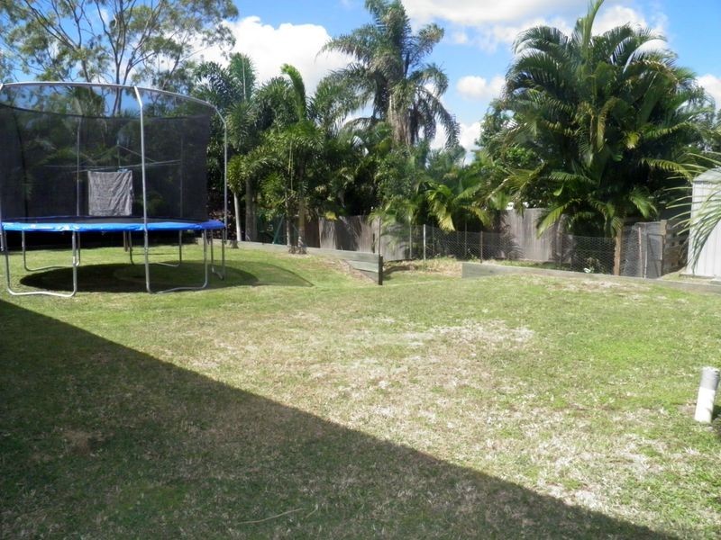 10 Swains Court, Boyne Island QLD 4680