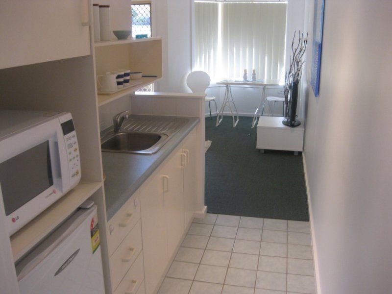 Unit 11 / Wicks Street, New Auckland QLD 4680