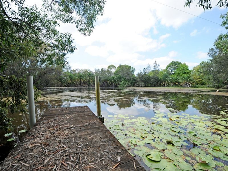 22 Handley Drive, Boyne Island QLD 4680
