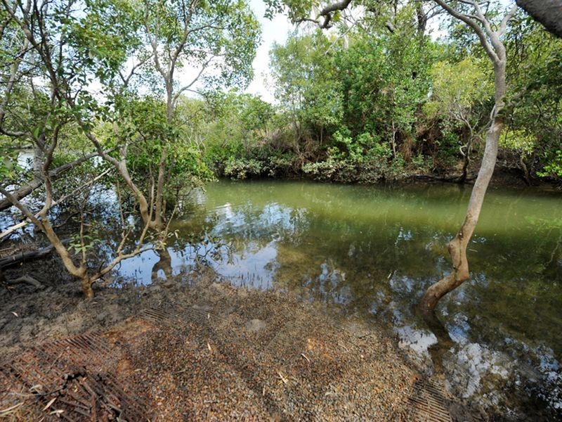 22 Handley Drive, Boyne Island QLD 4680